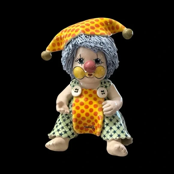 Vintage Zampiva Porcelain Clown Figurine with Spaghetti Hair Design-SIGNED - Picture 4 of 6